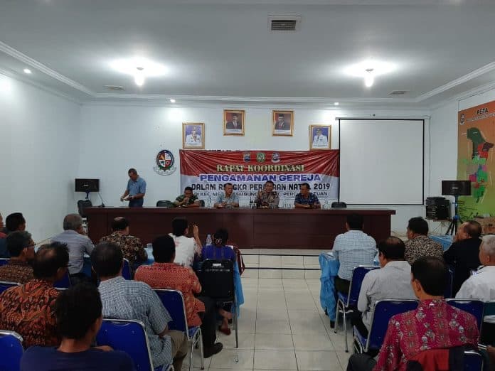 jelang_perayaan_natal_polsek_percut_sei_tuan_koordinasi_pengamanan_gereja