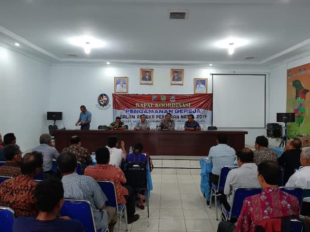 jelang_perayaan_natal_polsek_percut_sei_tuan_koordinasi_pengamanan_gereja