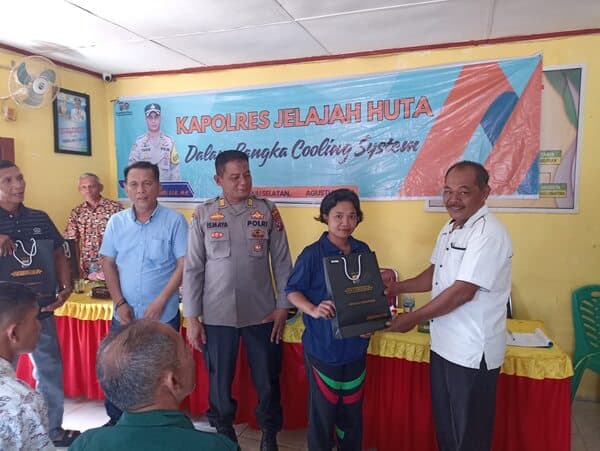 jelang_pilkada_kapolres_tapsel_ingatkan_kades_jangan_main_mata