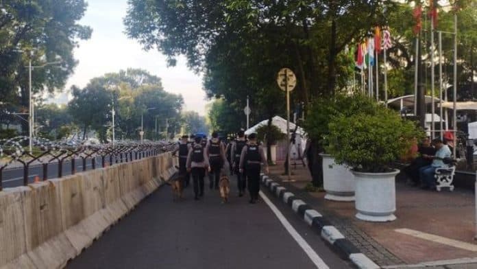 jelang_putusan_sengketa_pilpres_pengamanan_gedung_mk_diperketat