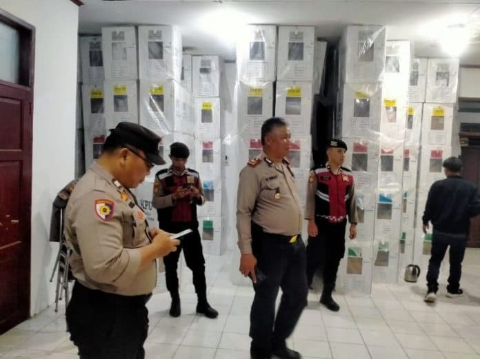 jelang_rekapitulasi_kecamatan_polres_humbahas_gencarkan_patroli_malam