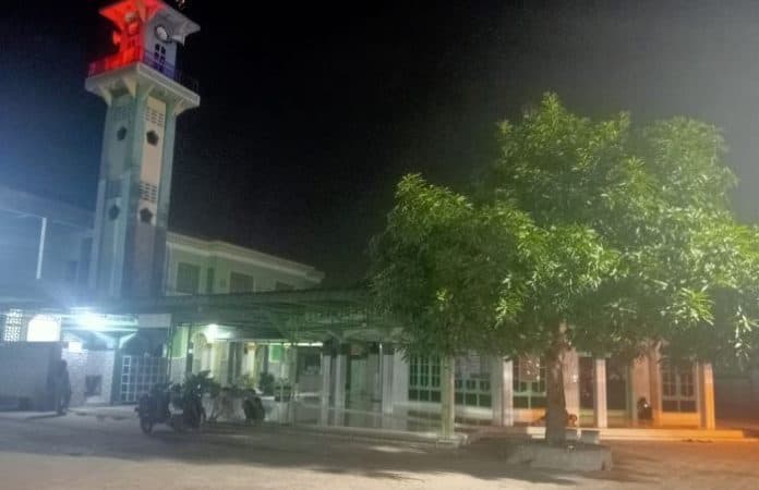 jemaah_masjid_jami_ar_rahman_lubuk_pakam_terganggu_bocah_main_petasan