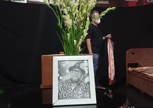 jenazah_nano_riantiarno_akan_dimakamkan_di_bogor