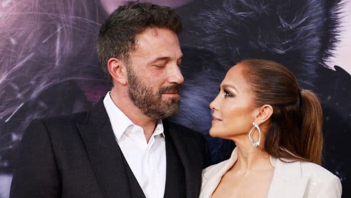 jennifer_lopez_dan_ben_affleck_dikabarkan_pisah_rumah