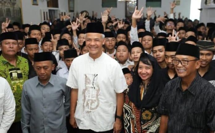 jika_terpilih_ganjar_bakal_terapkan_uu_pesantren