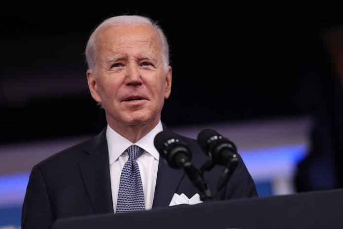 joe_biden_batal_ketemu_sekjen_nato_karena_sakit_gigi