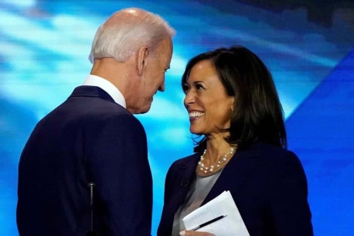 joe_biden_dan_kumala_harris_tampil_bareng_di_kampanye_perdana