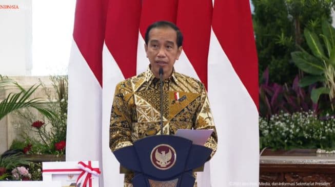 jokowi_ancam_copot_kapolda_yang_tak_kawal_investasi_di_daerah