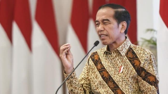 jokowi_banyak_pejabat_ditangkap_tapi_tak_hentikan_korupsi_di_indonesia