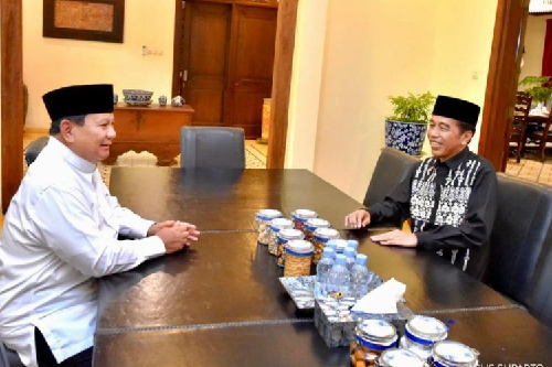 jokowi_disebut_bakal_bujuk_prabowo_jadi_cawapres_ganjar