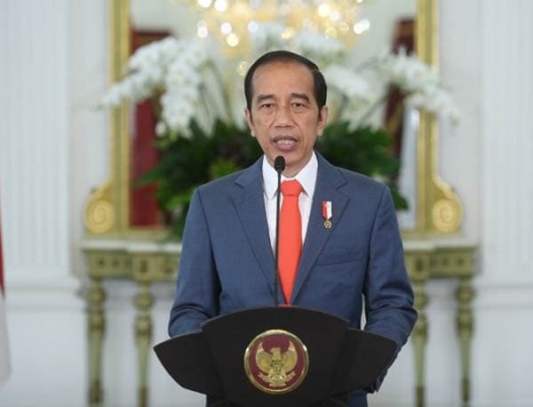 jokowi_instruksikan_mendikbudristek_untuk_tingkatkan_anggaran_pendidikan