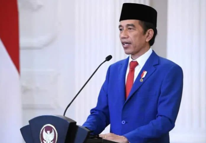 jokowi_kumpulkan_menteri_minta_aturan_pembatasan_barang_impor_tuntas_2_minggu