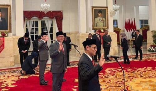 jokowi_lantik_tiga_wamen_salah_satunya_keponakan_prabowo