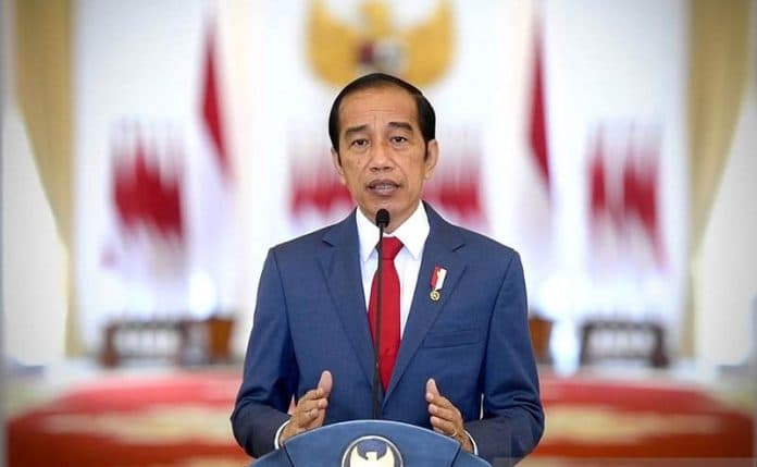 jokowi_minta_kapolri_usut_tuntas_tragedi_stadion_kanjuruhan