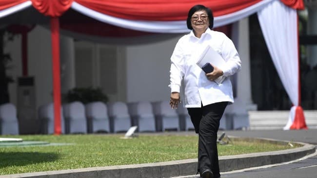 jokowi_panggil_menteri_lhk_dari_nasdem_siti_nurbaya_ke_istana