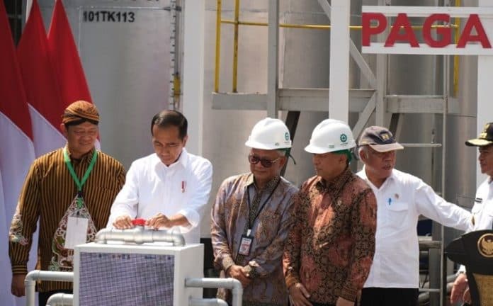 jokowi_resmikan_pabrik_minyak_makan_merah_pagar_merbau