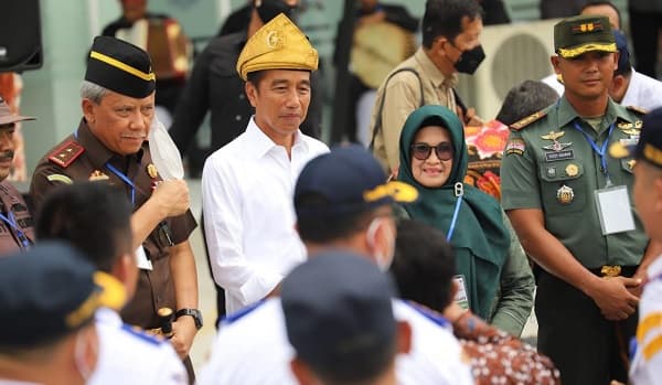 jokowi_resmikan_terminal_tanjung_pinggir_ini_harapan_wali_kota_siantar