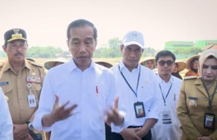 jokowi_respons_turunnya_survei_kepuasan_kinerja_pemerintah