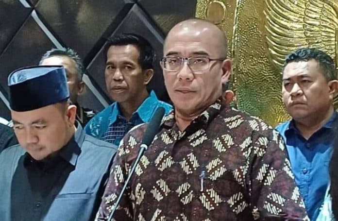 jokowi_tandatangani_keppres_pemecatan_tidak_hormat_hasyim_asyari