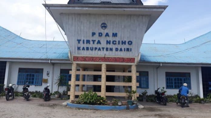 js_karyawan_pdam_tirta_nciho_dairi_bantah_isu_perselingkuhan_yang_menimpa_dirinya