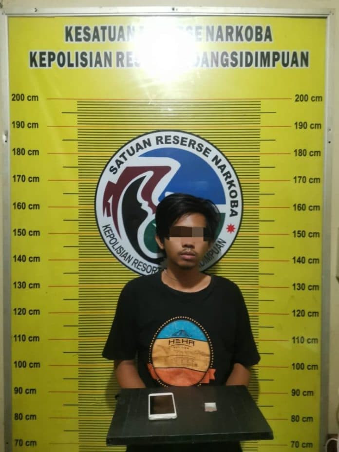 jual_sabu_sama_polisi_warga_timbangan_padangsidimpuan_masuk_sel