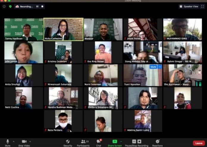 juli_2020_tanoto_foundation_siapkan_beasiswa_bagi_67_murid_sekolah_menengah_di_medan