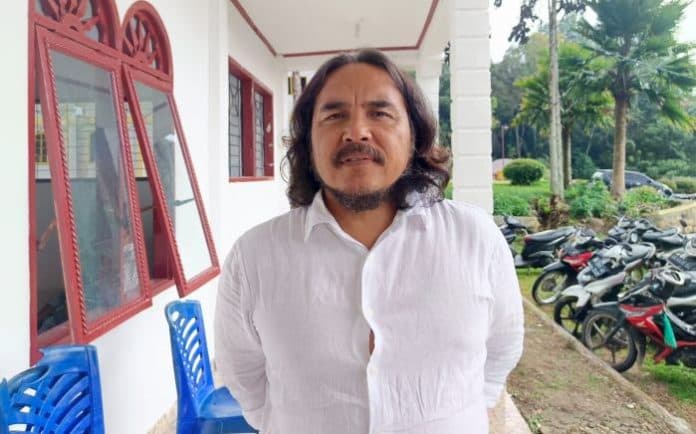 jurito_sirait_majunya_effendi_murphy_angin_segar_perpolitikan_di_kabupaten_toba