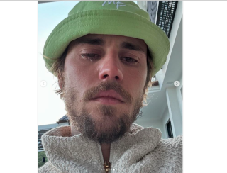 justin_bieber_bagi_foto_nangis_diisukan_cerai