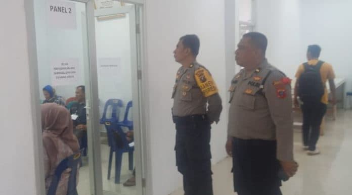 kabag_sdm_polres_labusel_pimpin_pengamanan_rapat_pleno_tingkat_ppk