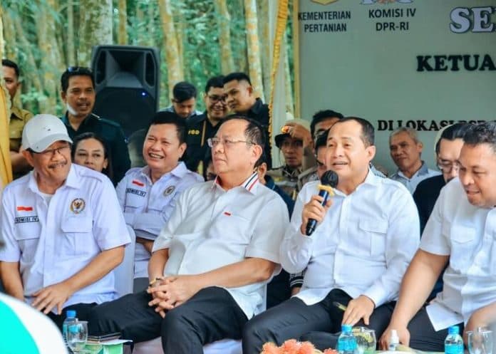 kabupaten_batu_bara_dapat_jatah_500_hektar_program_peremajaan_sawit_rakyat_2023_tingkatkan_produksi