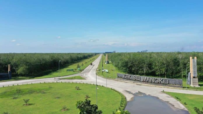 kabupaten_simalungun_salah_satu_daerah_yang_diminati_investor_di_sumut