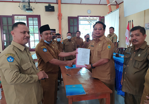 kacabdis_siantar_pimpin_sertijab_3_plt_kepala_smasmk_negeri
