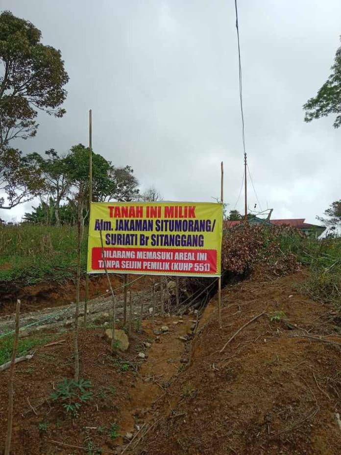 kades_buka_jalan_di_lahan_warga_pemilik_komplain_dan_tutup_akses