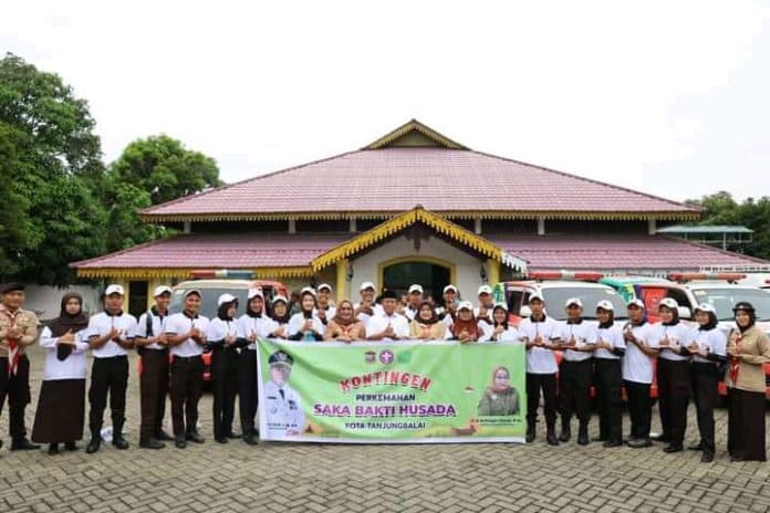 kadinkes_dampingi_wali_kota_lepas_keberangkatan_kontingen_sbh_tanjung_balai
