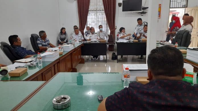 kadishub_curhat_ke_dprd_gara_gara_parkir_ditelepon_oknum_kementrian