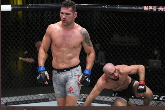 kaki_weidman_patah_usai_tendang_hall_saat_duel_ufc_261