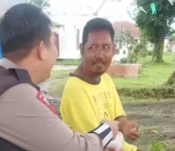 kala_anggota_polisi_bantu_odgj_sang_komandan_beri_apresiasi