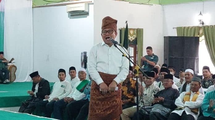 kampanye_di_langkat_capres_anies_cawapres_muhaimin_janjikan_kesejahteraan_guru