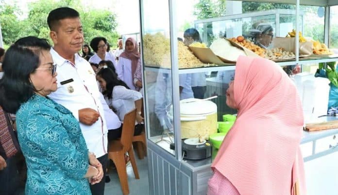 kantin_marharoan_bolon_binaan_pkk_simalungun_mengakomodir_pedagang_sekitar