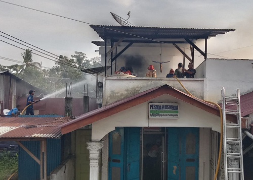 kantor_stasiun_tv_kabel_di_siantar_terbakar_kerugian_ditaksir_rp100_juta