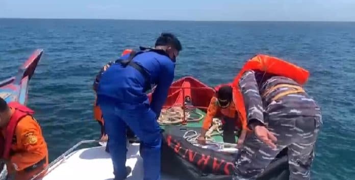 kapal_karam_di_perairan_tanjung_api_61_selamat_dan_2_meninggal