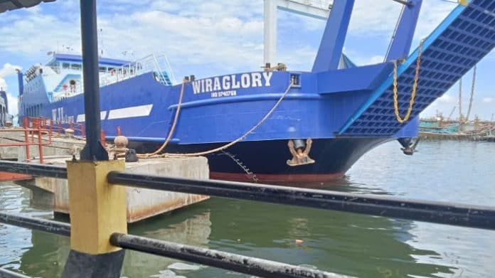 kapal_motor_penumpang_tabrakan_di_pelabuhan_asp_sibolga
