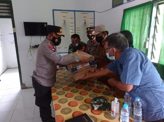 kapolda_sumut_berikan_bantuan_swab_antigen_kepada_warga_garoga