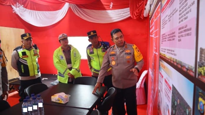 kapoldasu_cek_pos_yan_simpang_dua_pematangsiantar_dan_ingatkan_petugas