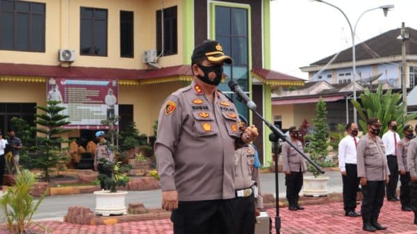 kapolres_batu_bara_minta_personil_ingatkan_keluarga_hati_hati_gunakan_medsos