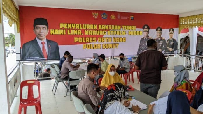 kapolres_batu_bara_monitor_penyaluran_btpklw_minyak_goreng