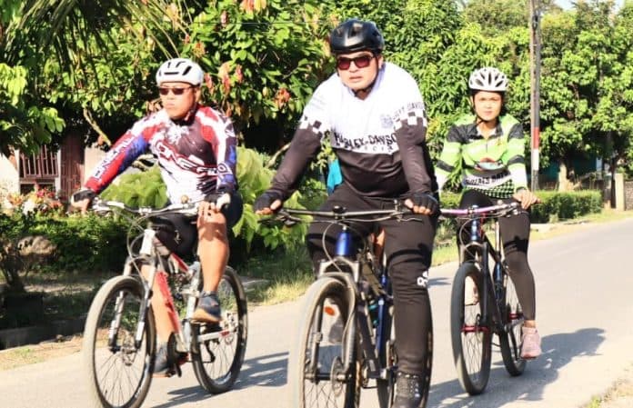 kapolres_batu_bara_patroli_kamtibmas_dengan_bersepeda