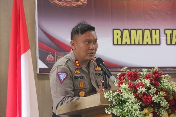 kapolres_choky_imbau_masyarakat_simalungun_jaga_toleransi_umat_beragama