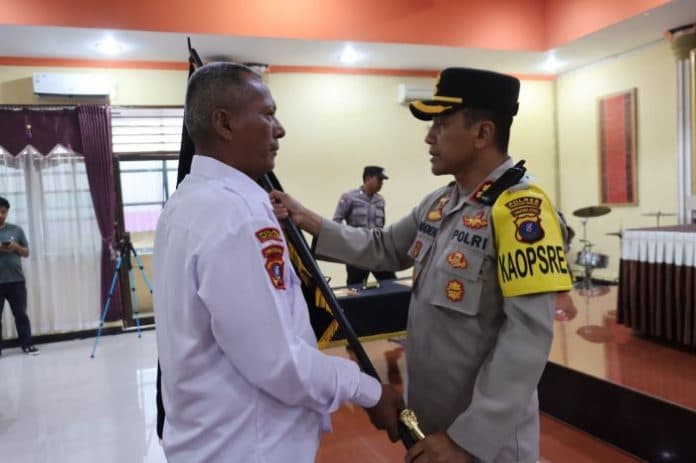 kapolres_kukuhkan_pengurus_pokdar_pematang_siantar