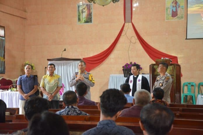 kapolres_labusel_mari_bersama_jaga_kamtibmas_kampung_kita